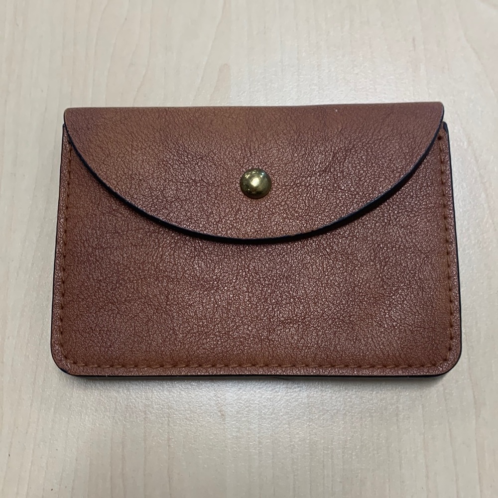 Universal Thread - Small brown wallet
